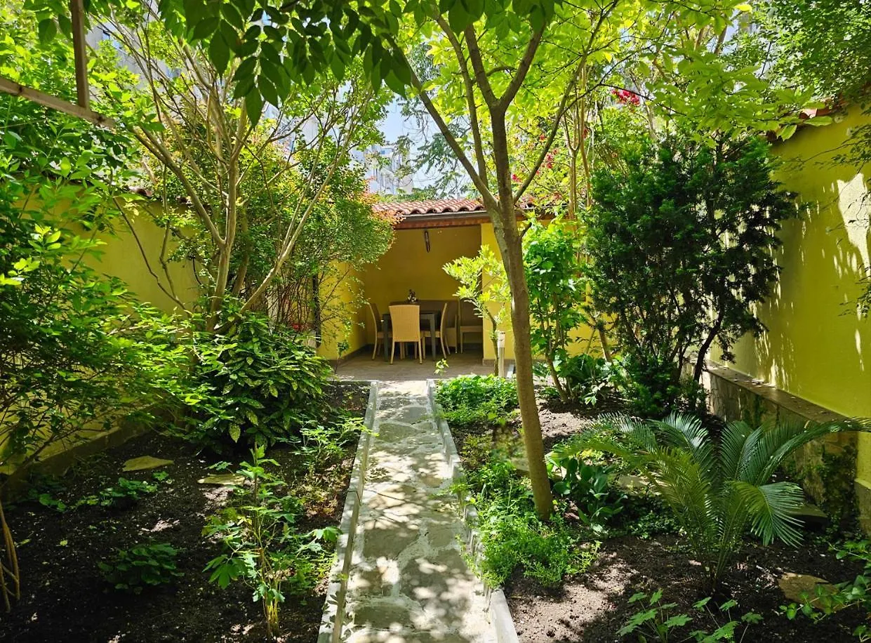 Cozy Place - В Центъра, Само На 5 Минути Пеша От Плажа Burgas City Apartmán