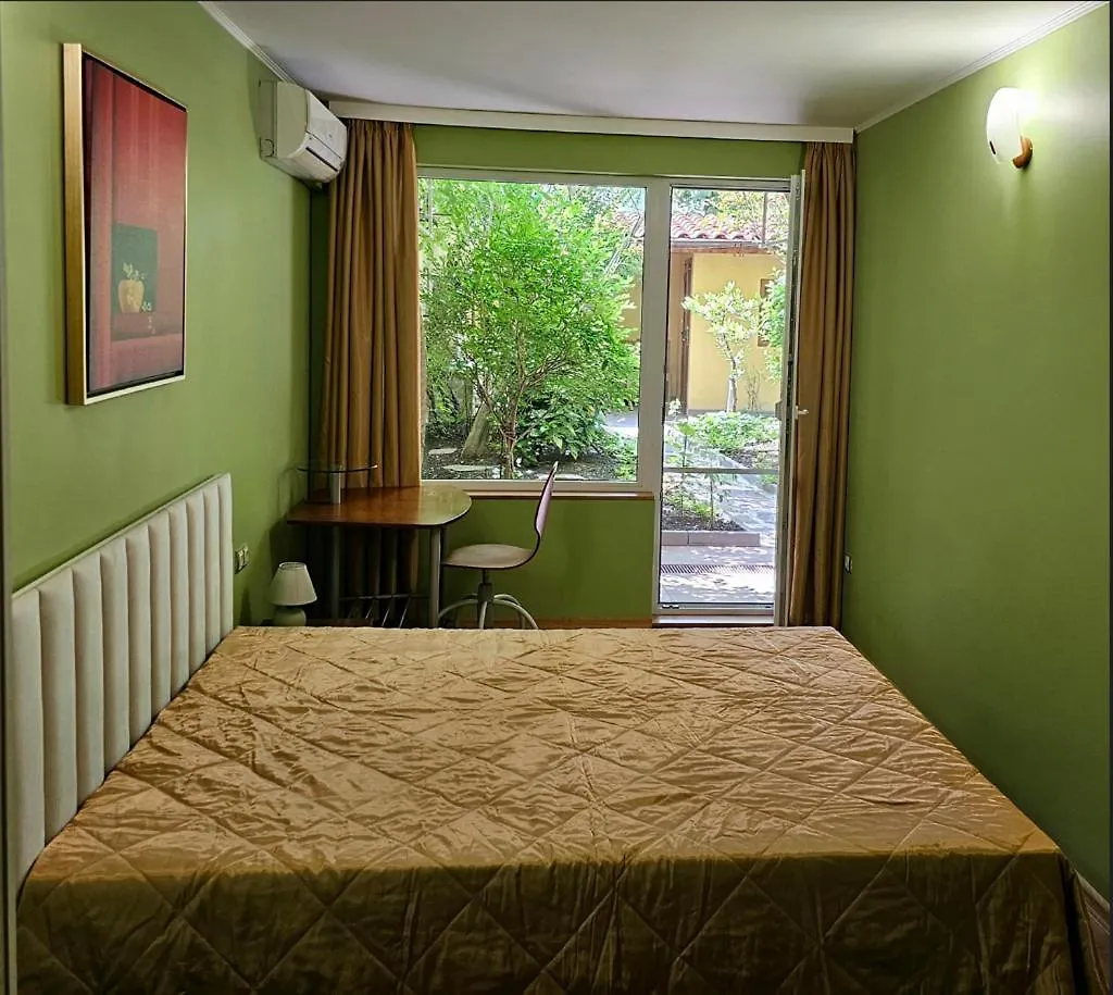 Cozy Place - В Центъра, Само На 5 Минути Пеша От Плажа Burgas Apartment