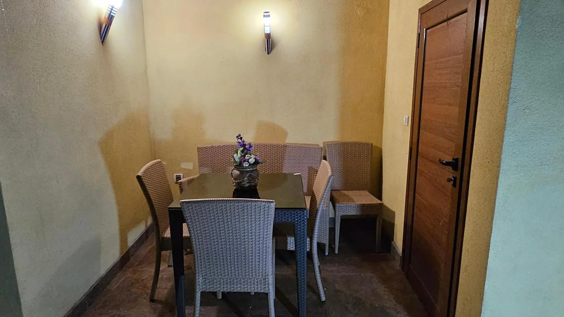 Cozy Place - В Центъра, Само На 5 Минути Пеша От Плажа Burgas 0*,